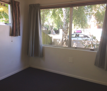 2 Bedroom, Neat & Tidy in Central City - Photo 4