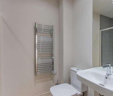 Dixie, Cardiff Bay, CF10 - Photo 6