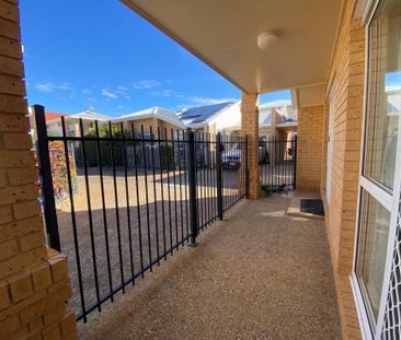 Perfectly Positioned!! - Photo 4