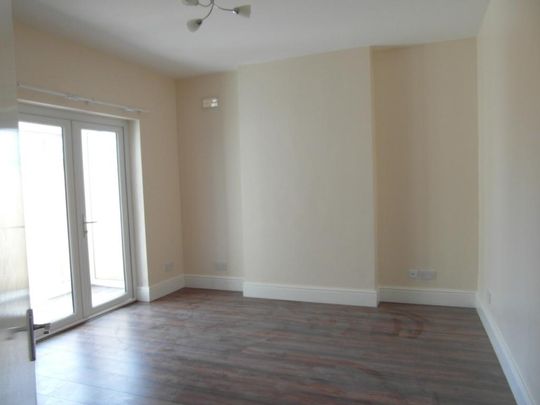 4 bedroom detached house to rent - Photo 1