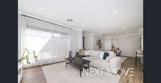MODERN FAMILY HOME IN A SOUGHT-AFTER WILLAGEE LOCATION - Photo 1