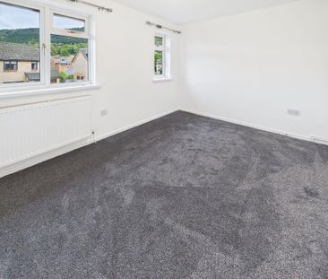 2 bedroom semi-detached house to rent - Photo 4