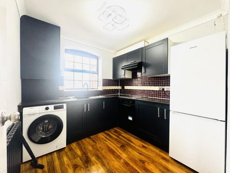 1 bedroom flat to rent - Photo 4