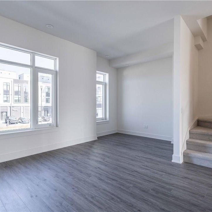 For Lease - 52 Windward Drive, Grimsby, Ontario - Photo 1