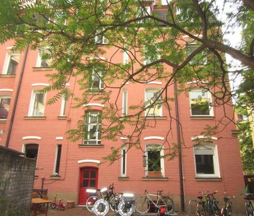 3 Zimmer-Altbau-Wohnung in Gostenhof mit Hohen Decken, Holzböden, V... - Photo 1