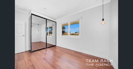 Modern Family Home in Prime Cloverdale - Photo 4