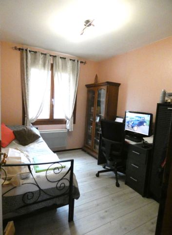 Location maison 4 pièces, 77.42m², Neuville-aux-Bois - Photo 2