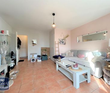 Location Appartement 2 pièces 44m² SORGUES 84700 - Photo 2