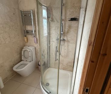 Studio Flat, Pennine Drive, NW2 - Photo 4