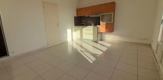 Location Appartement 1 pièce 23m² RAMBOUILLET 78120 - Photo 2