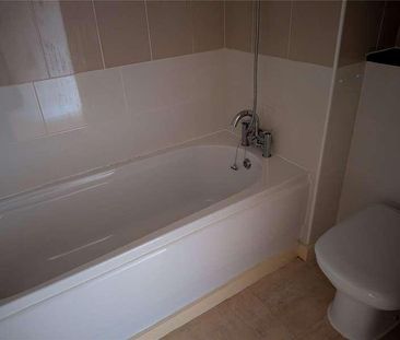 Priory Gardens, Lower Galdeford, Ludlow, Shropshire, SY8 - Photo 5