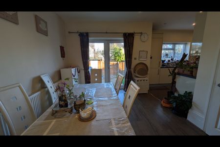 2 Bed Maisonette, Radnor Road, HA1 - Photo 3