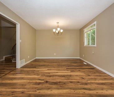 For Lease - 177 Browning Trail Unit# Front, Barrie, Ontario - Photo 3