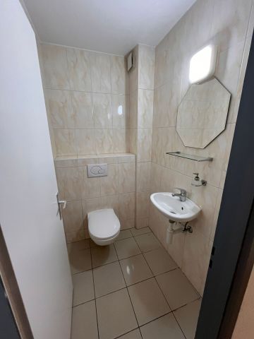 Spacious 4.5-room apartment for rent in a peaceful and green setting in Villaraboud - Photo 4