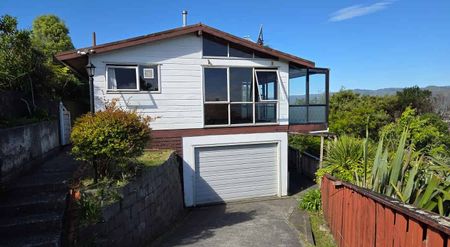 Scenic Home with Views & Extras! - Photo 4