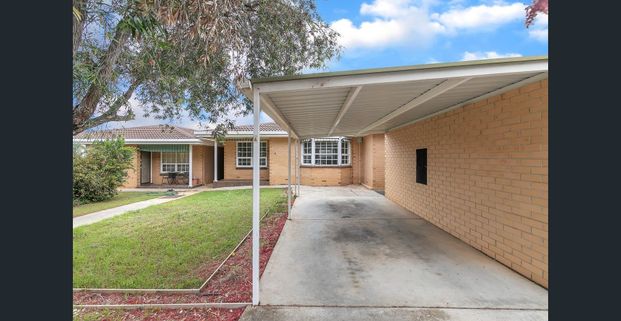 Spacious and Modern Unit in a Prime Location - Photo 1