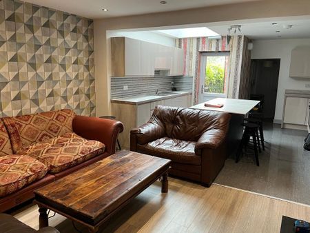 8 bedroom house to rent - Photo 4