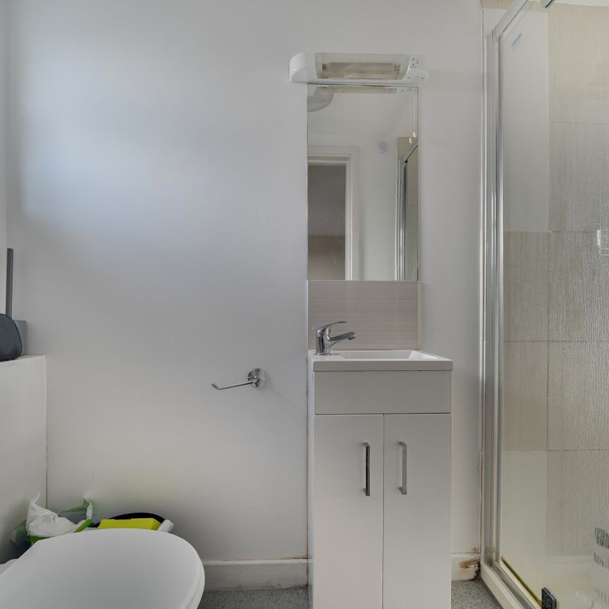 5 bedroom terraced house to rent - Photo 1