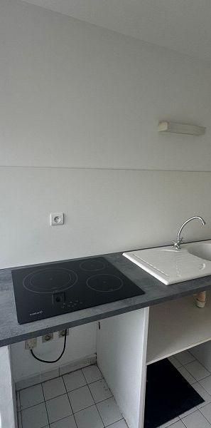 Location Appartement 1 pièce 28m² - Photo 1