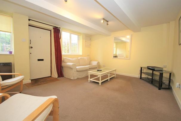 2 bedroom cottage to rent - Photo 1