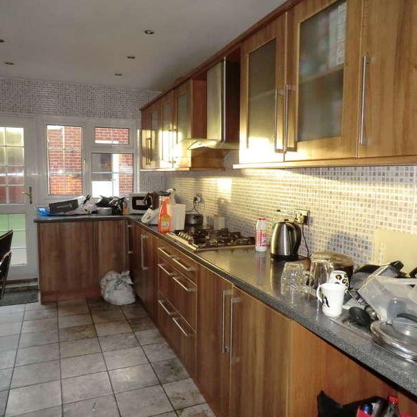 Canley Road, Coventry, CV5 - Photo 1