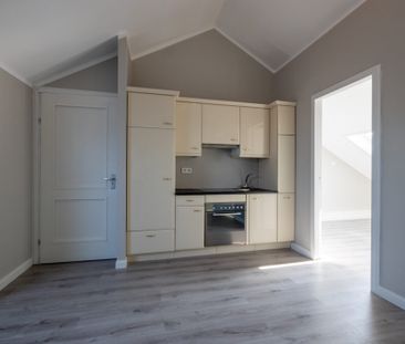 Van der Hoopstraat 2523 HD Den Haag, Laak-Kwartier - Photo 1