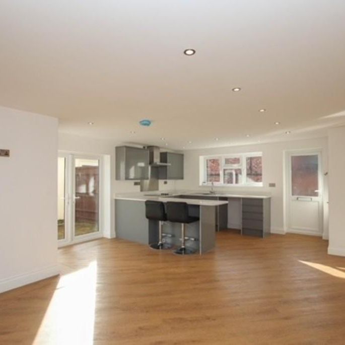 1 bedroom detached bungalow to rent - Photo 1