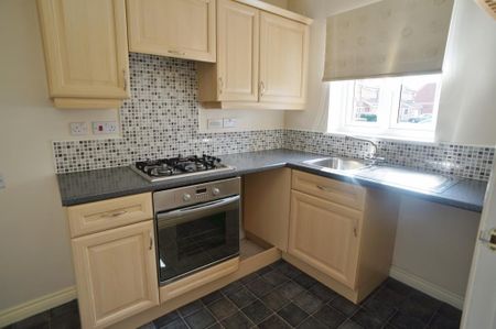 2 bedroom terraced house to rent - Photo 4