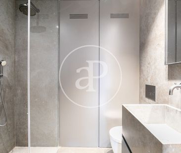 Apartment for rent in El Born - Photo 1