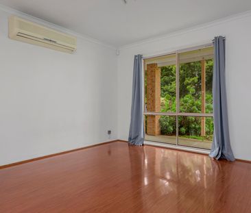 Family Home in Prime Location! - Photo 6