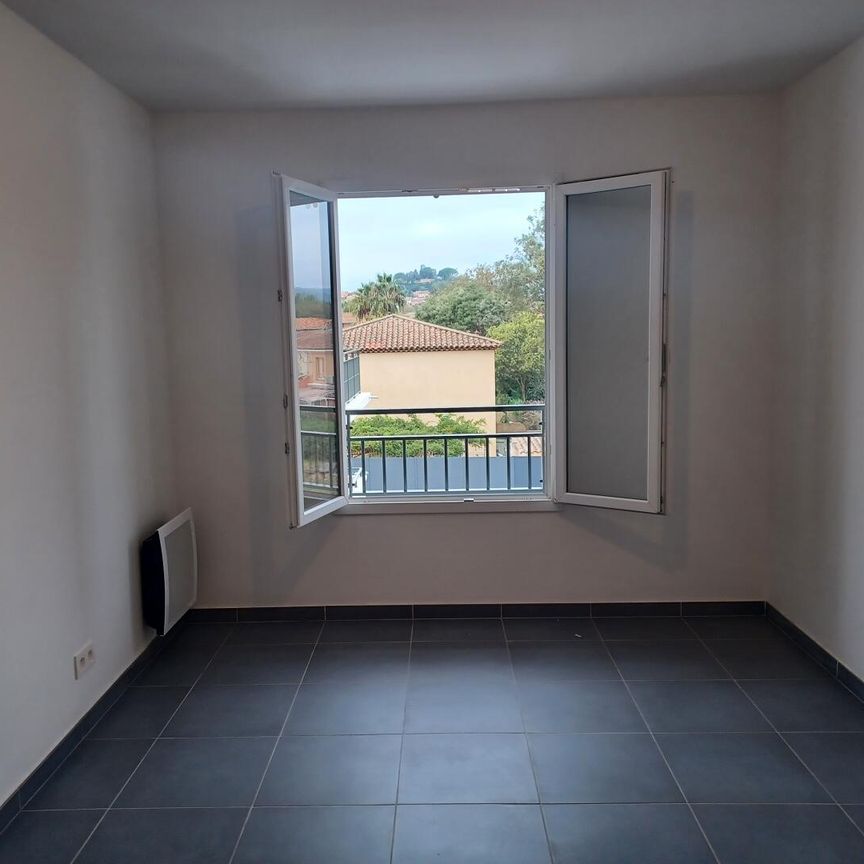 location Appartement T2 DE 42.07m² À COGOLIN - Photo 1