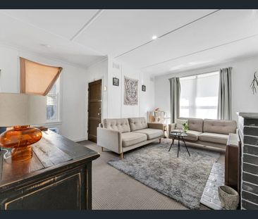 Low-Maintenance Living in a Convenient Norlane Location - Photo 2