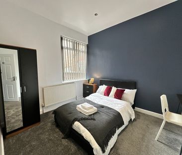 Room in a Shared House, Daisy Bank Road, M14 - Photo 3