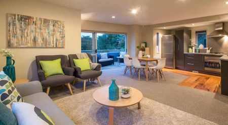 MODERN 3 BEDROOM TOWNHOUSE PARNELL - Photo 4