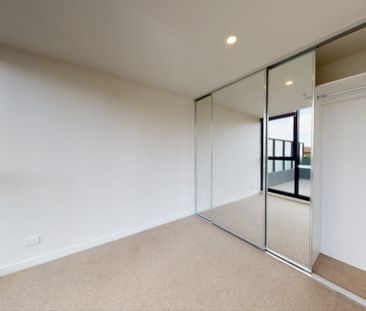 Sleek & Modern Living In A Highly Sought Location - Photo 4