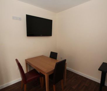 1 Bedroom ROOM, Chester - Photo 1
