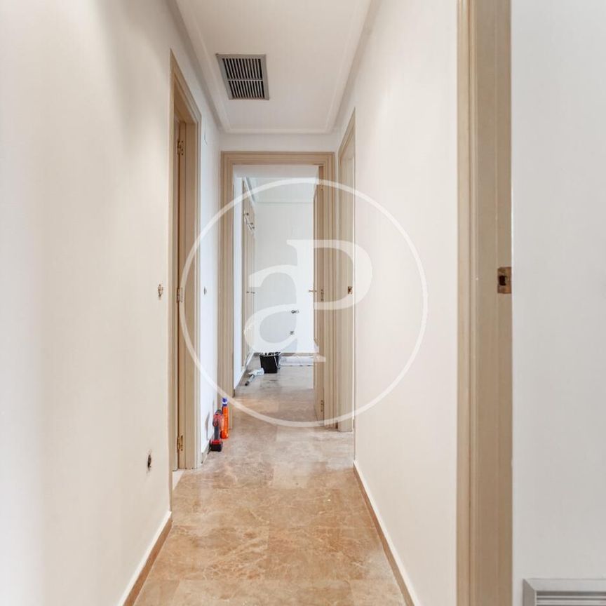 Flat for rent with Terrace in Ciutat de les Arts i de les Ciencies (Valencia) - Photo 1