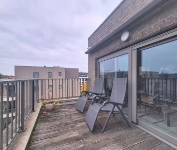 Dakappartement met 2 slpks en garagebox - Photo 3