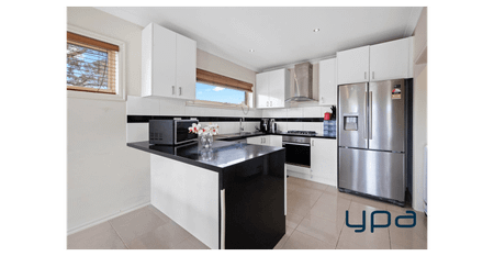 Fashionable, Sun-Filled Modern Townhouse in Prime Hoppers Crossing!! - Photo 5