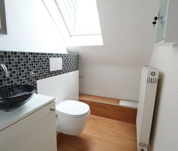 Elegante 3-Zimmer-Altbauwohnung mit ausgebautem Spitzboden und Terrasse in Bockum zu vermieten - Foto 1