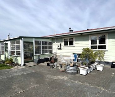 4 Bedroom Pirimai, Napier - Photo 4