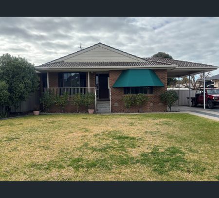 25 Delisle Avenue, Shepparton, Vic 3630 - Photo 2