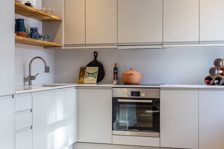 3 bedroom apartment to rent - Photo 2