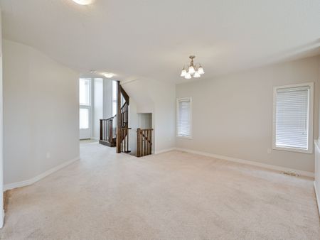 For Lease - 56 Dolomiti Court, Hamilton, Ontario - Photo 3