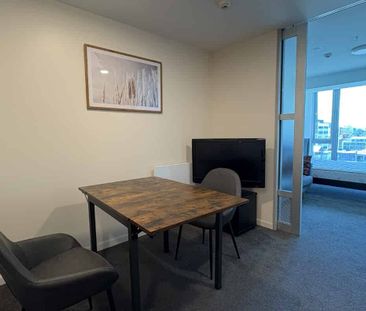 Central City Apartment - Furnished - Photo 4