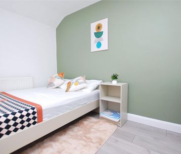 6 bedroom semi-detached house to rent - Photo 4