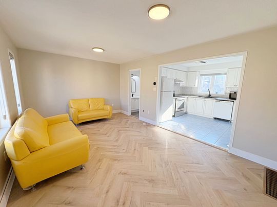 For Lease - 59 Oakmoor Lane Unit# Coach H, Markham, Ontario - Photo 1