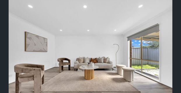 Charming Family Home in Craigieburn - Photo 1