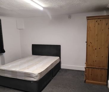Room in a Shared Flat, Lansdowne Place, BN3 - Photo 4