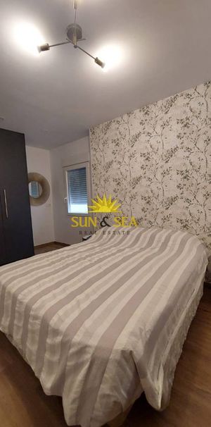 THREE-BEDROOM APARTMENT – ALICANTE - Photo 1